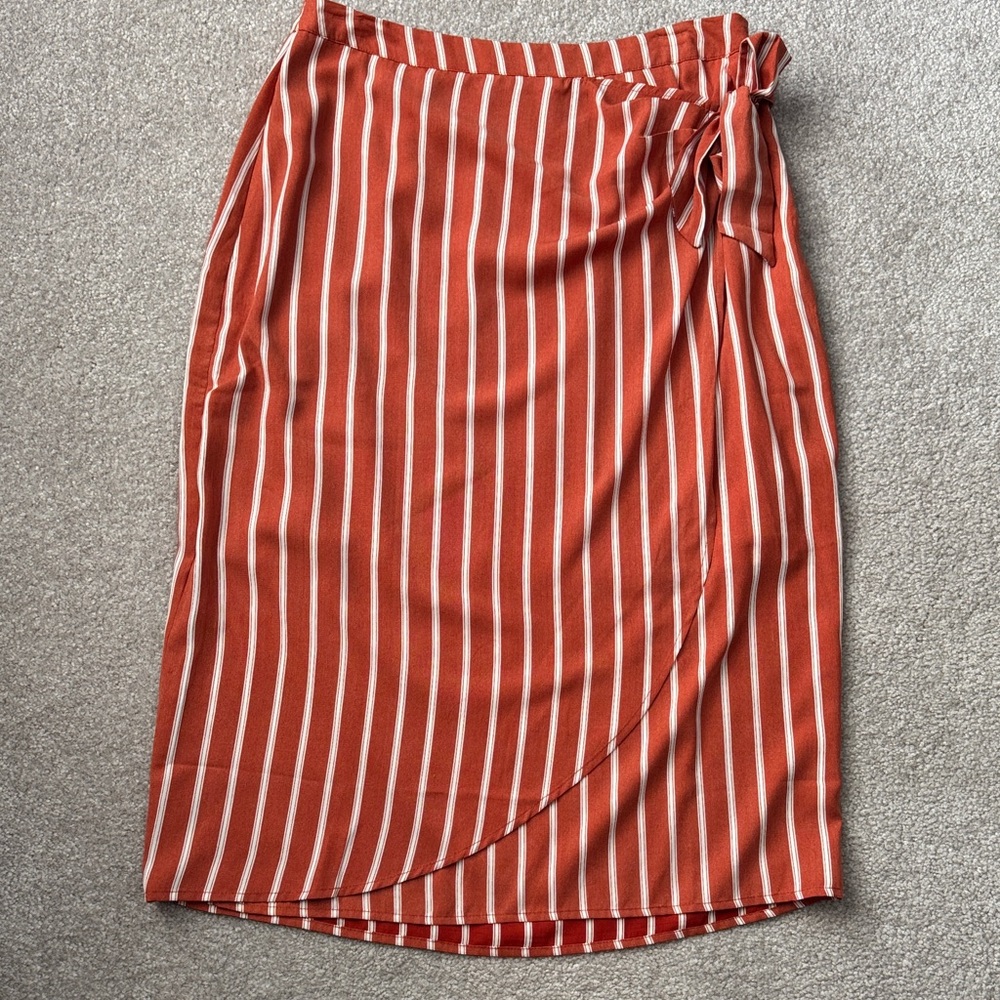 Hem & Thread Striped Pencil Skirt